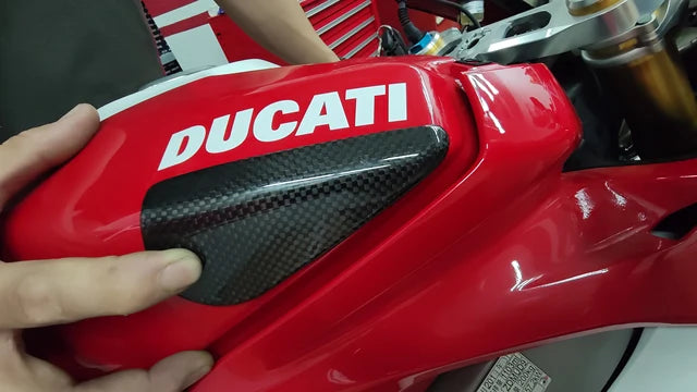 Tank Corner Side Guard Crash Protectors for Ducati Panigale V4 / V4 S / Streetfighter V4 | Forged Carbon Fiber